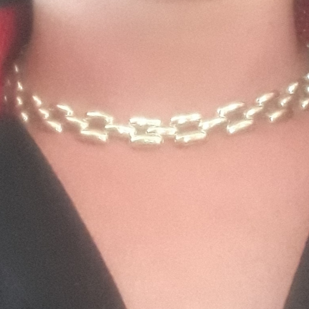Silver choker necklace